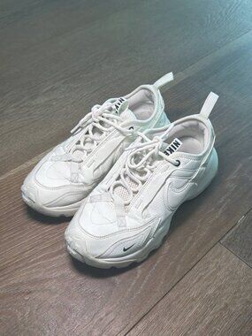 Nike TC 7900 Women's Size 8 - Barely Used